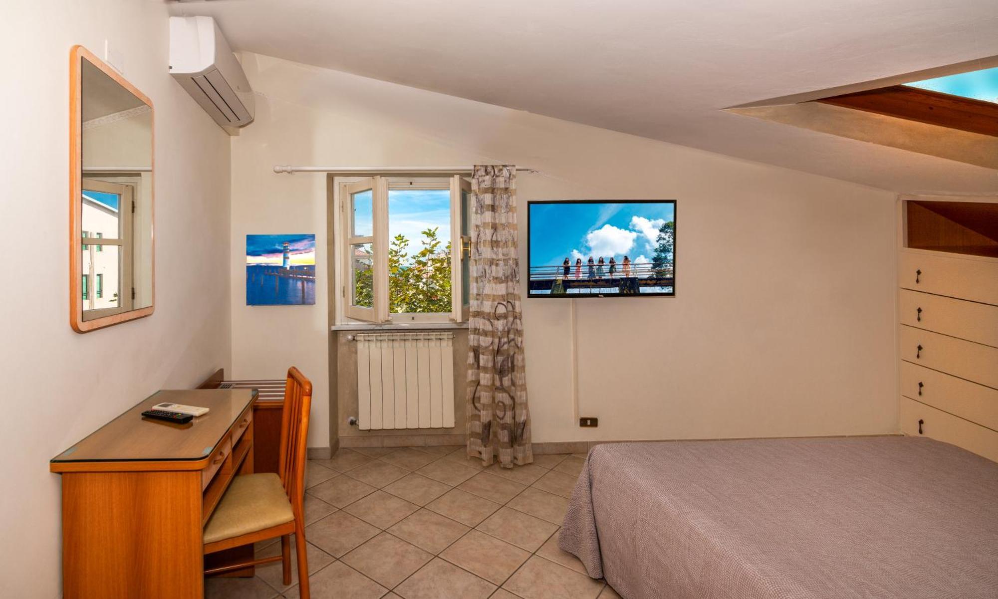 Hotel Eura Marina di Massa Eksteriør bilde