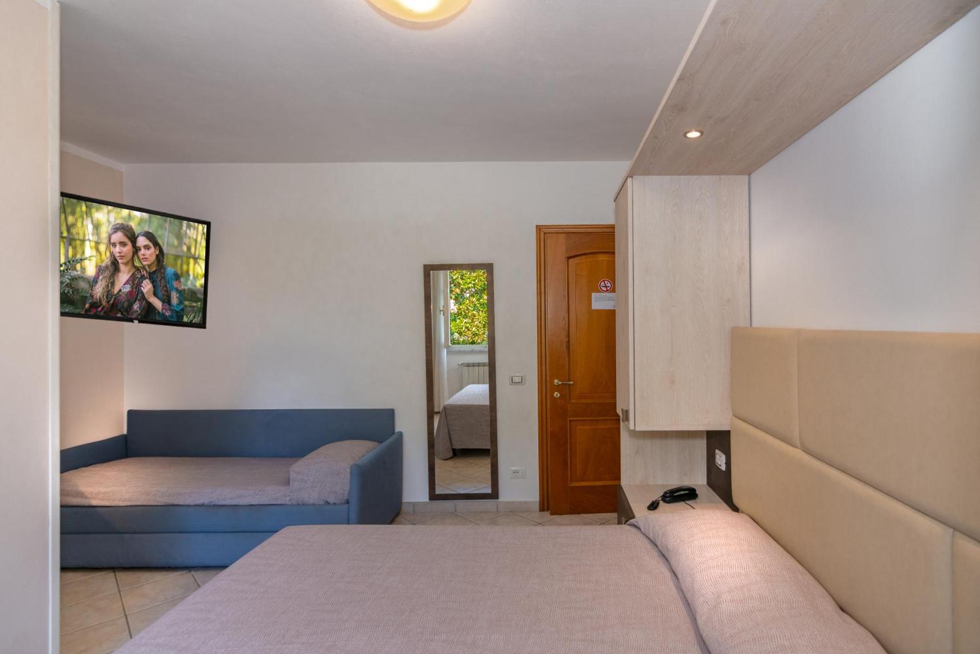Hotel Eura Marina di Massa Eksteriør bilde