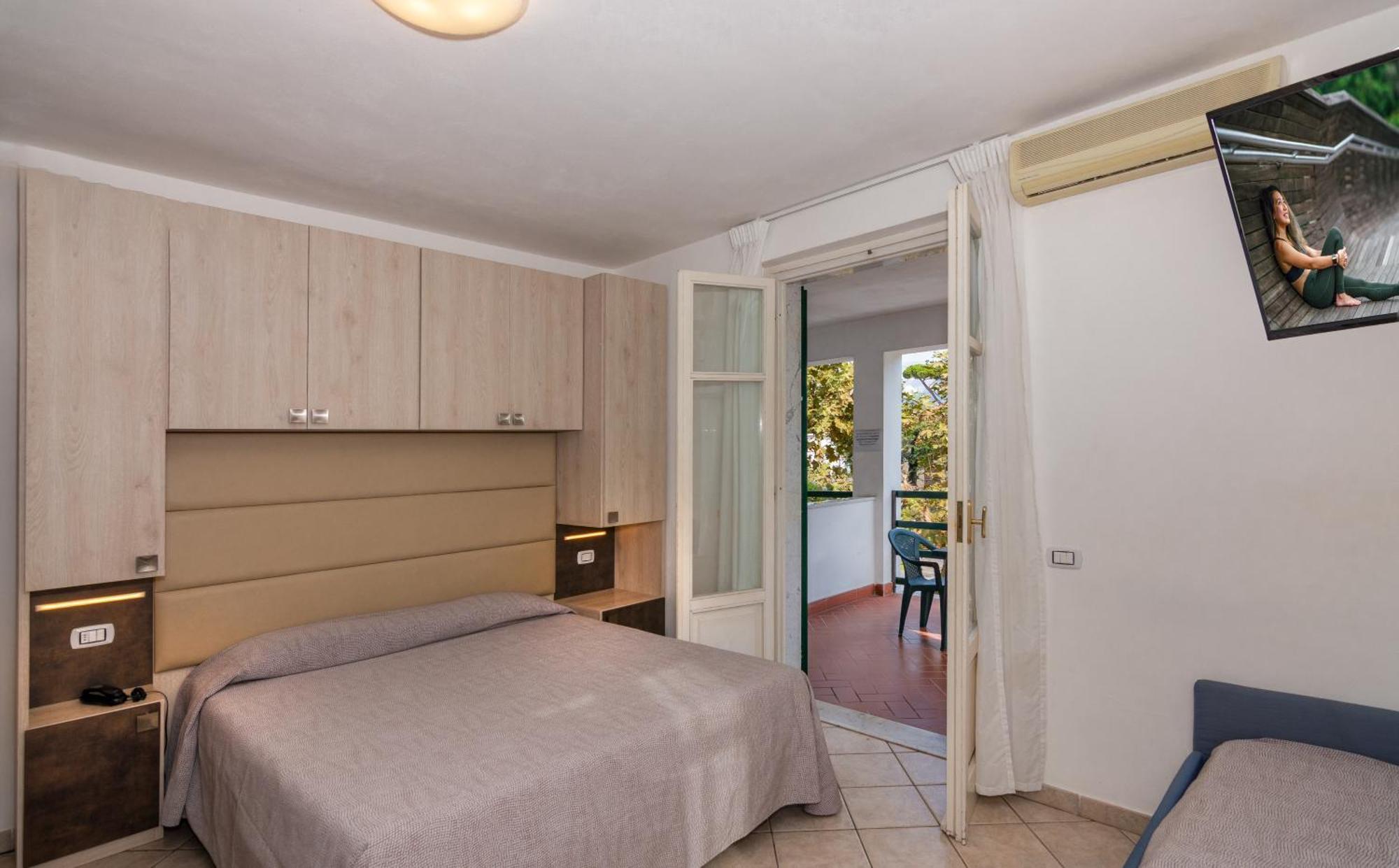 Hotel Eura Marina di Massa Eksteriør bilde