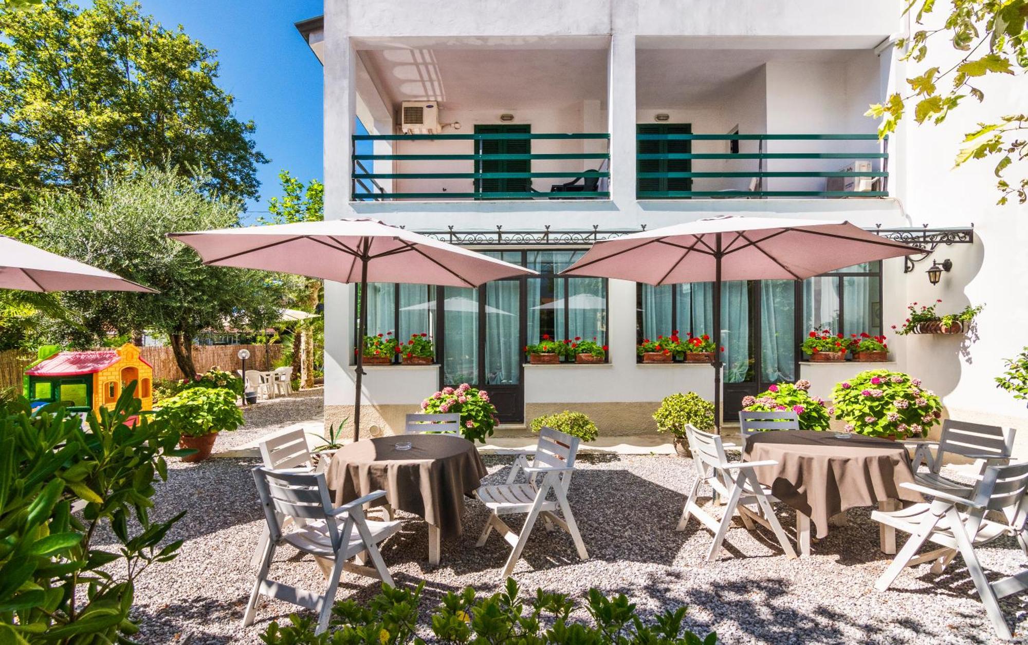 Hotel Eura Marina di Massa Eksteriør bilde