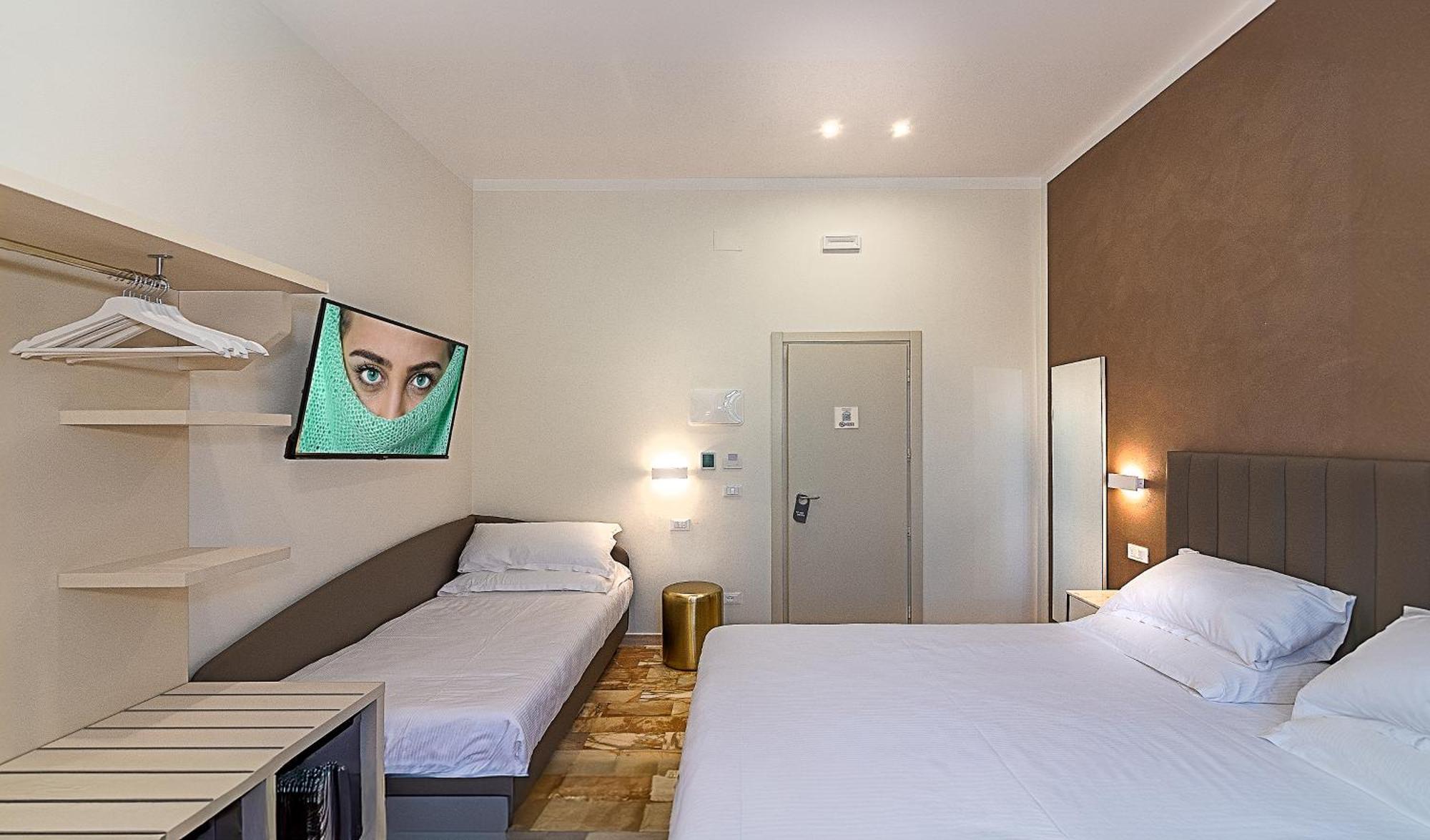 Hotel Eura Marina di Massa Eksteriør bilde